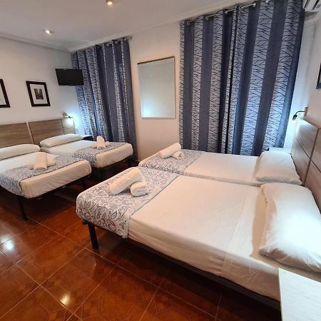 Hostal Santa Barbara Madrid Dış mekan fotoğraf