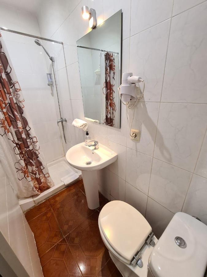 Hostal Santa Barbara Madrid Dış mekan fotoğraf